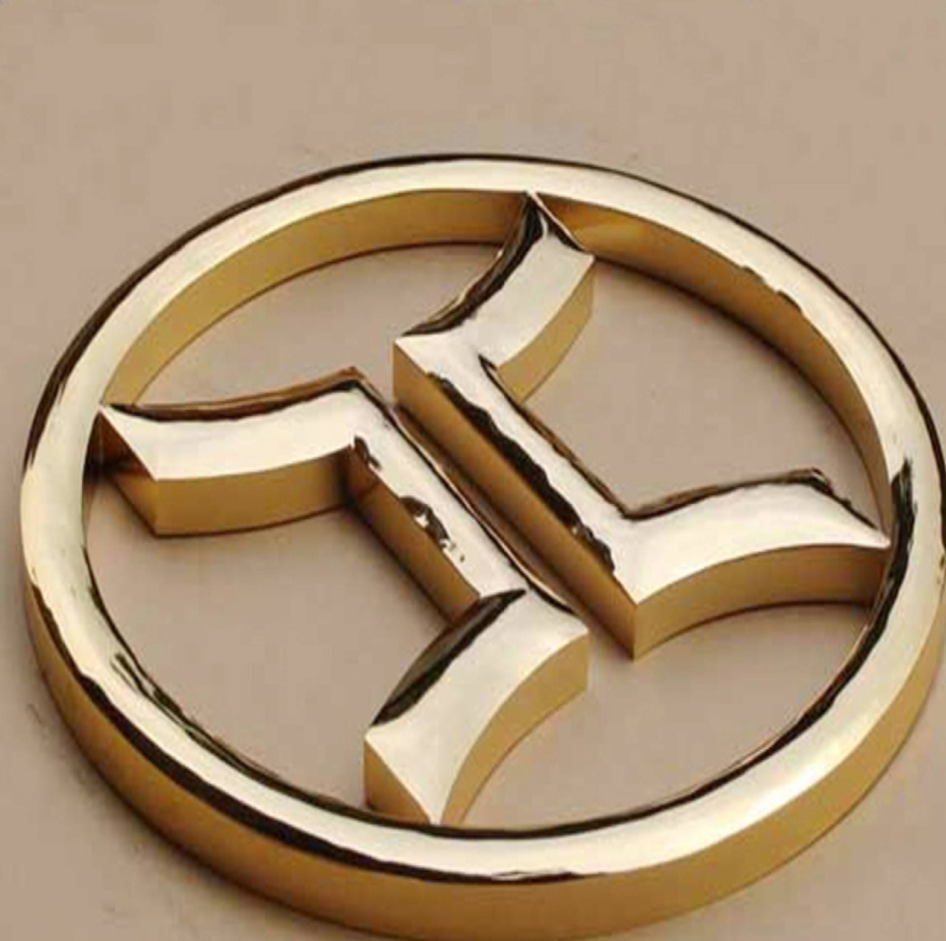球面钛金字